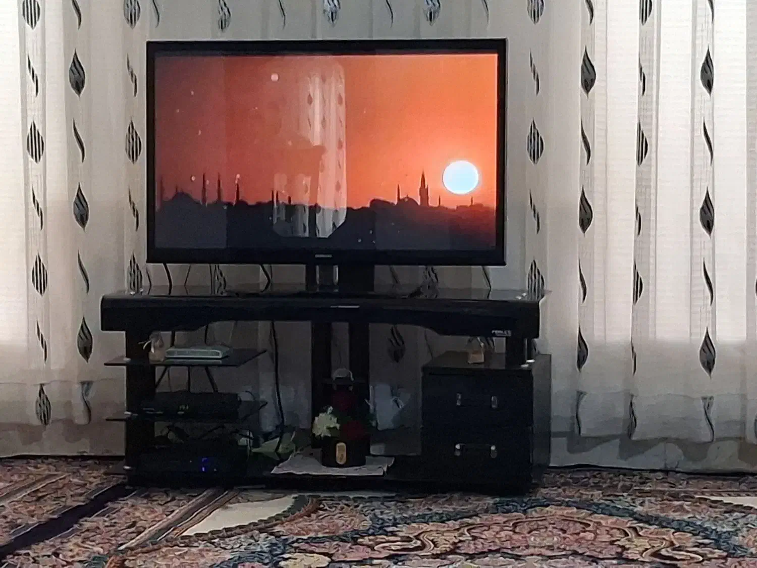 میز تلویزیون|میز تلویزیون|تربتحیدریه, پائین ولایت|دیوار