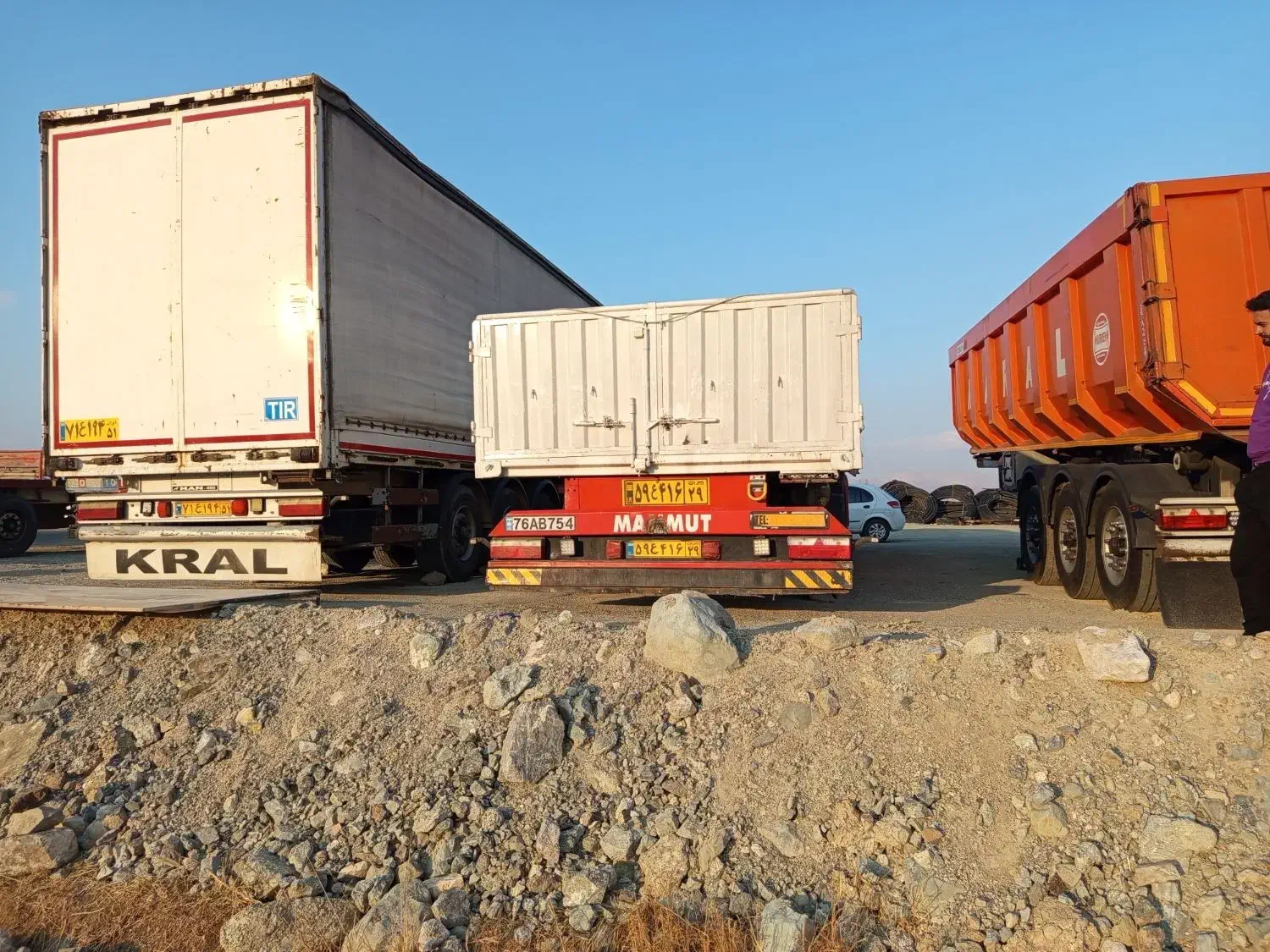 تریلی لبه ۱۲.۶۰|خودرو سنگین|کامیاران, |دیوار