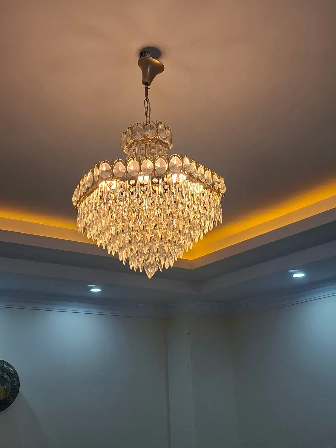 دو عددلوستر از جنس برنز و کریستال|لوستر و چراغ آویز|تهران, حر|دیوار