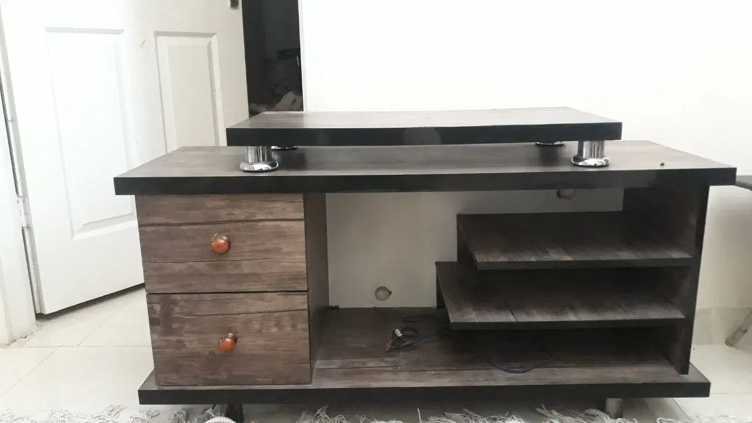 میز تی وی|میز تلویزیون|پاکدشت, پاکدشت (مامازند)|دیوار