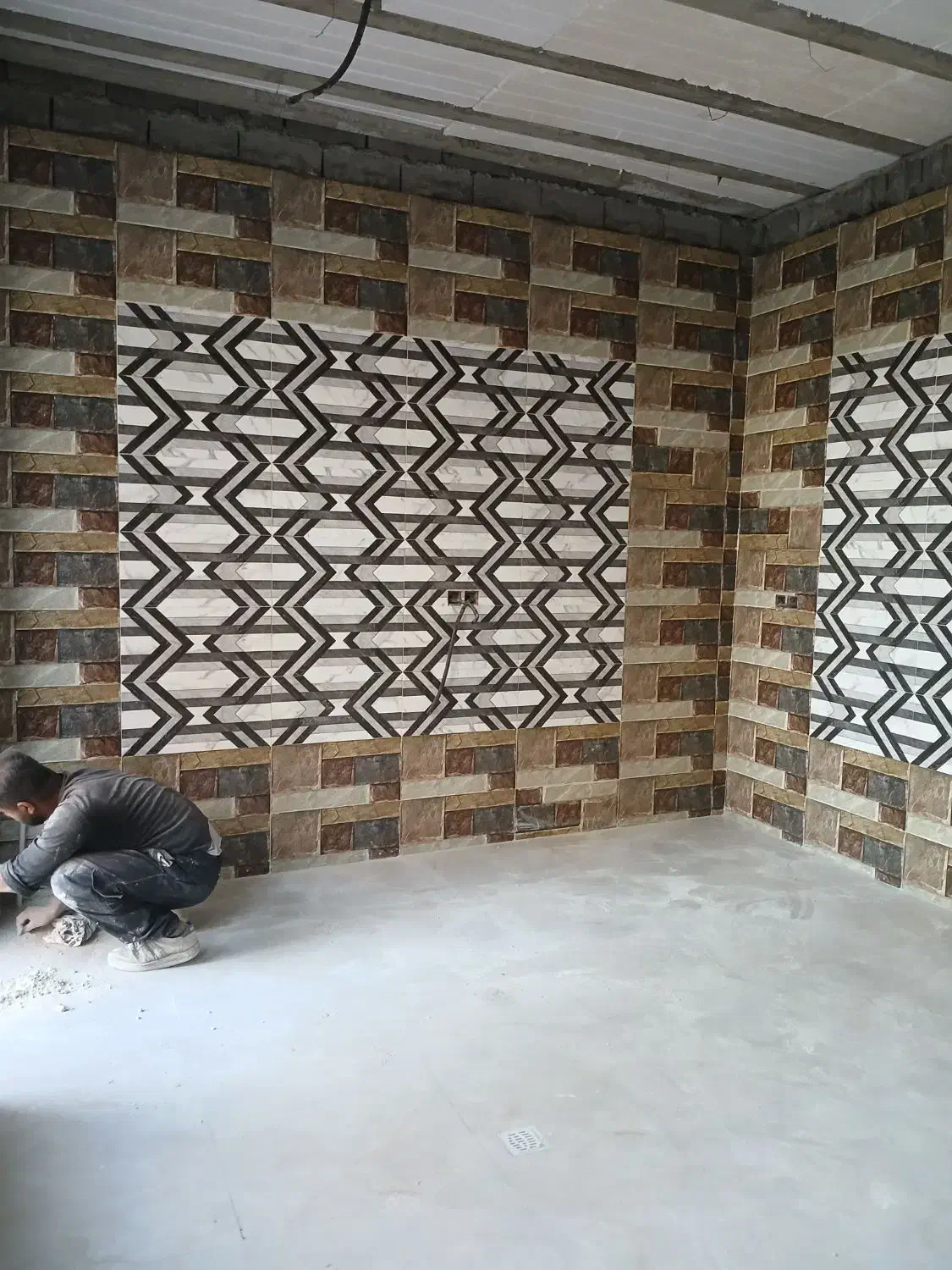 کاشی کاری وسرامیک نما پله وموزایک|خدمات پیشه و مهارت|میانه, |دیوار