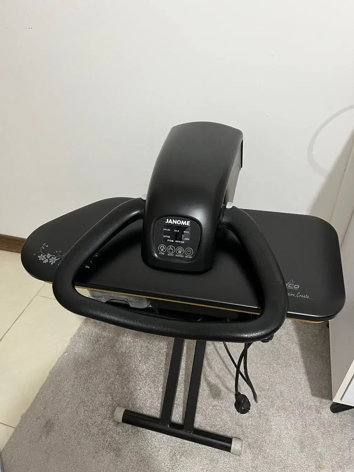 اتو|اتو و لوازم اتو|قرچک, میرزائی شمالی|دیوار