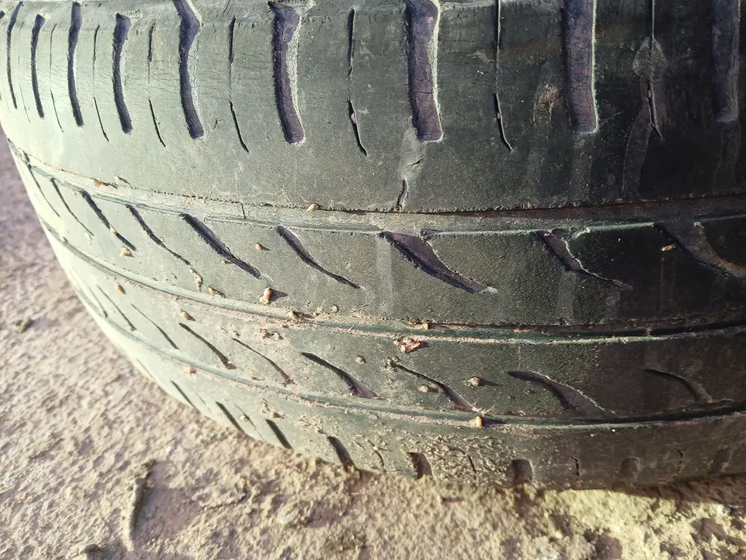 لاستیک ماشین پژو|قطعات یدکی و لوازم جانبی|مرند, |دیوار