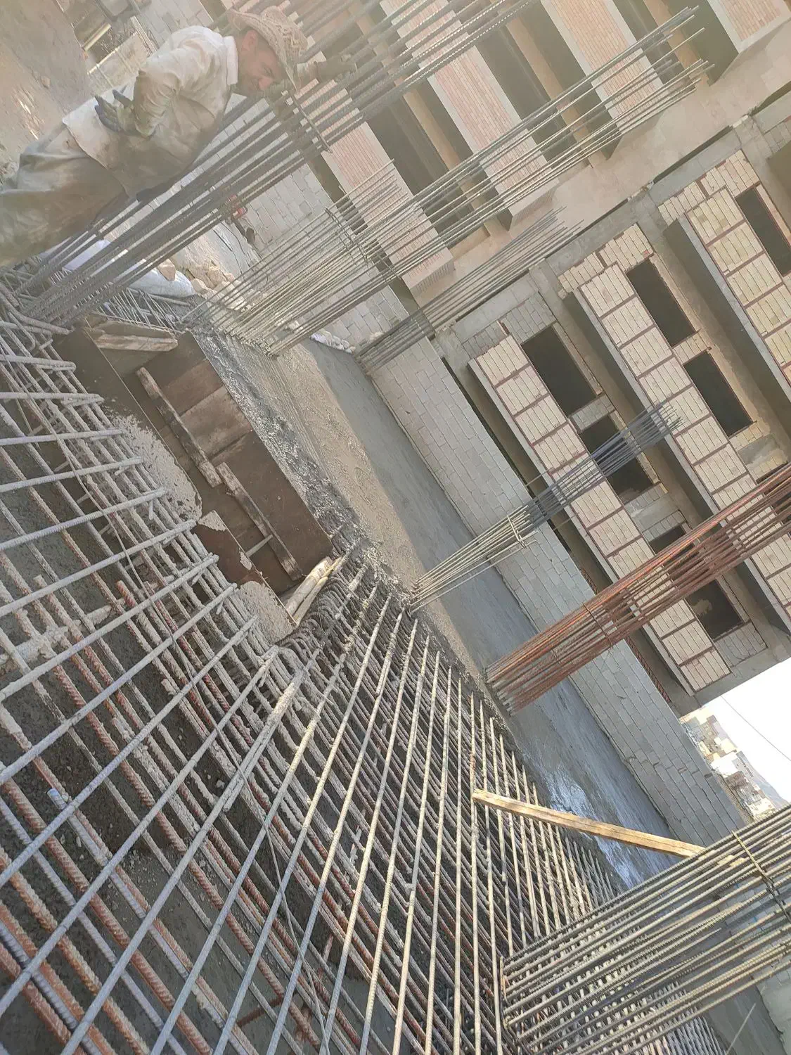 آرماتوربندی وقالب بند|استخدام معماری، عمران و ساختمانی|تبریز, |دیوار