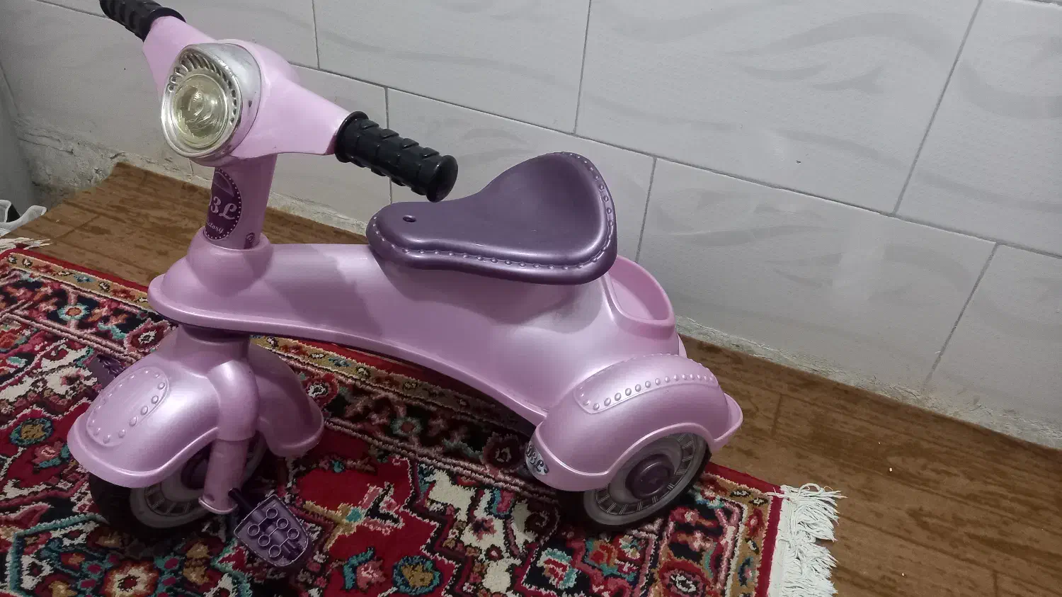 ۳چرخه کودک|اسباببازی|بانه, |دیوار