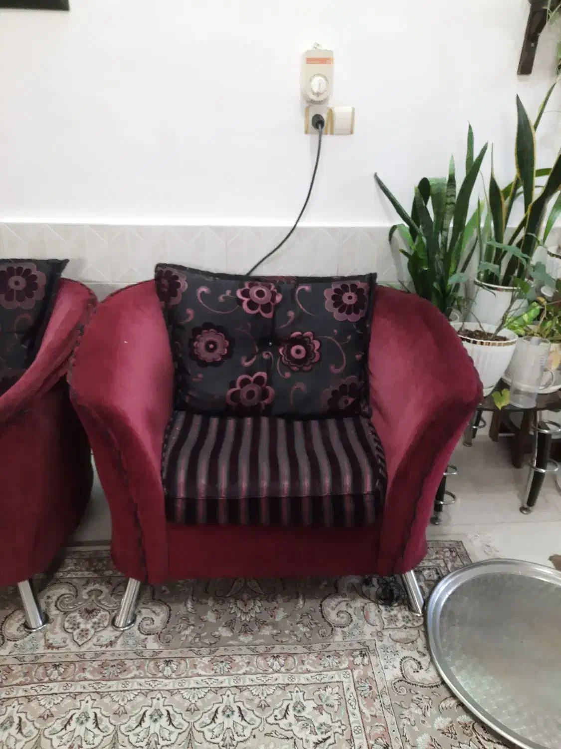 مبل راحتی کارکرده|مبلمان خانگی و میز عسلی|تربتحیدریه, پایانه مسافربری تربت حیدریه|دیوار