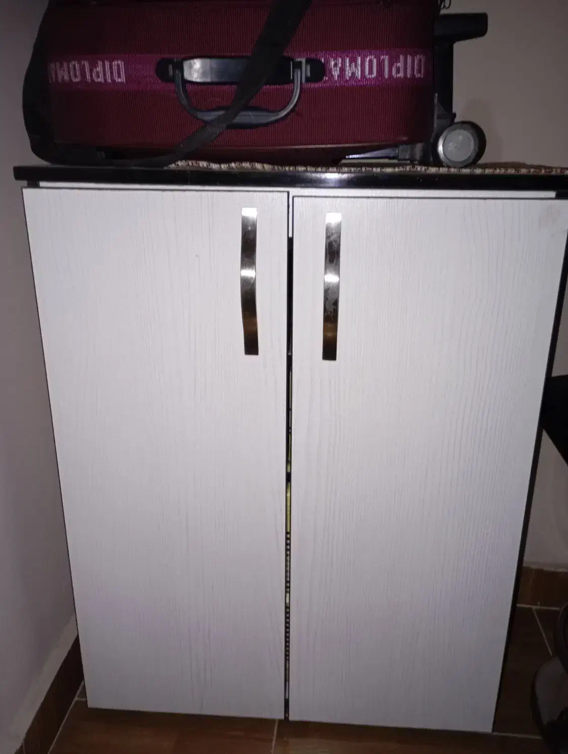 جاکفشی|جاکفشی، کمد، دراور|آفتاب, |دیوار