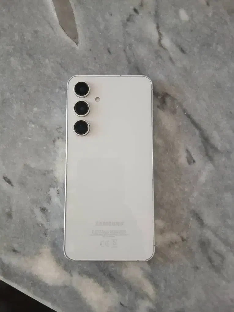 s24fe|موبایل|ایلام, |دیوار