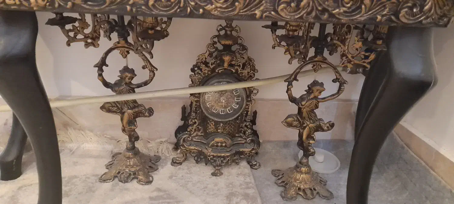 اینه|آینه|خرم‌آباد, |دیوار