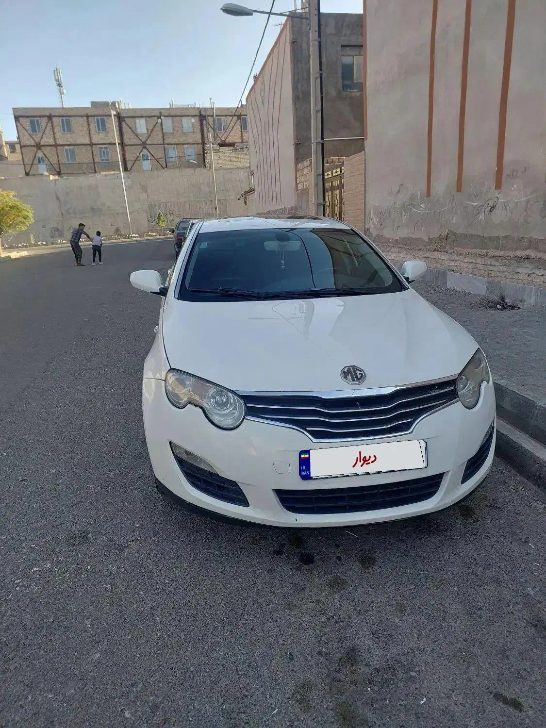 ام جی 550 اتومات 2010 سفید کم کارکرد|خودرو سواری و وانت|بیرجند, |دیوار