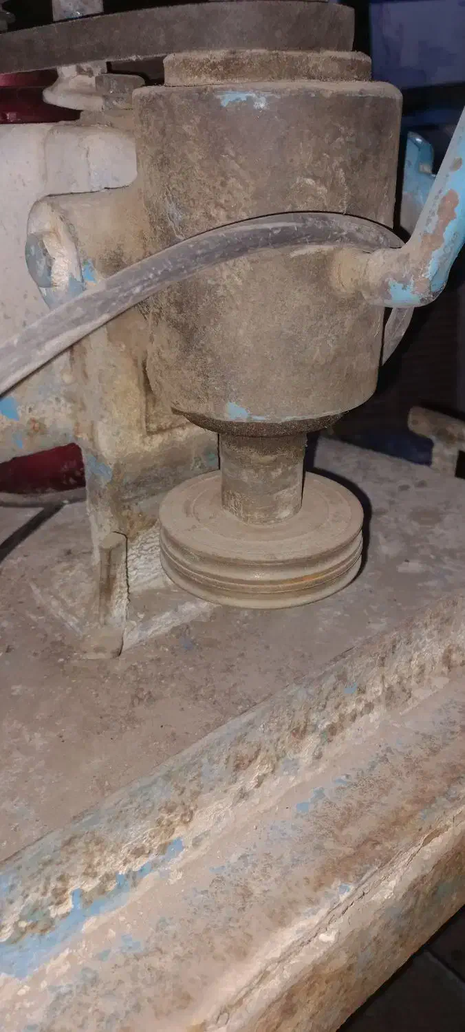 سنگ شیشه بری دورکن شیشه|ماشین‌آلات صنعتی|صباشهر, |دیوار