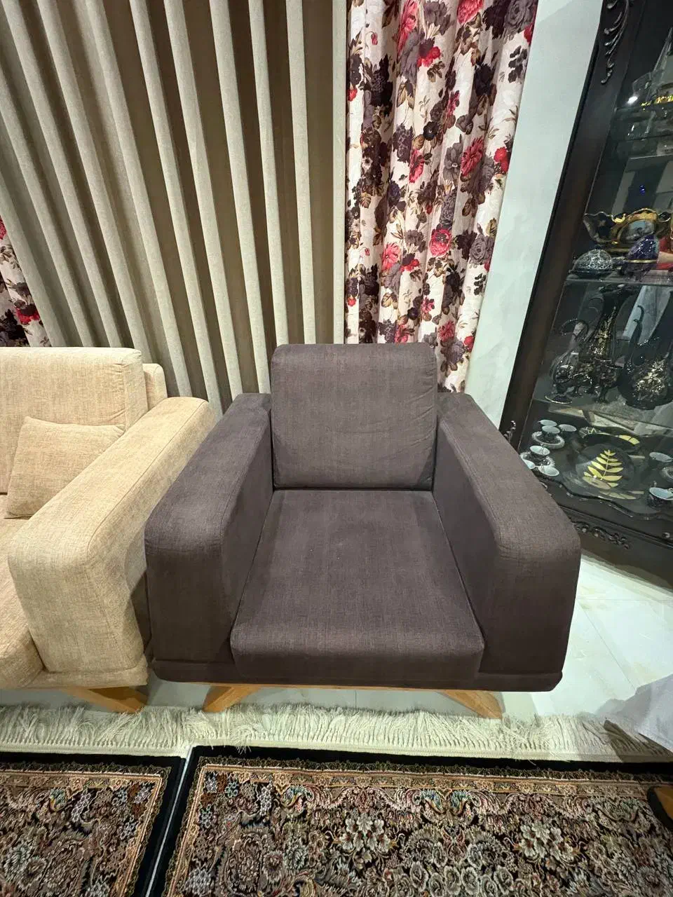 دو دست مبل در حد نو|مبلمان خانگی و میز عسلی|کرج, فاز ۲ مهرشهر|دیوار