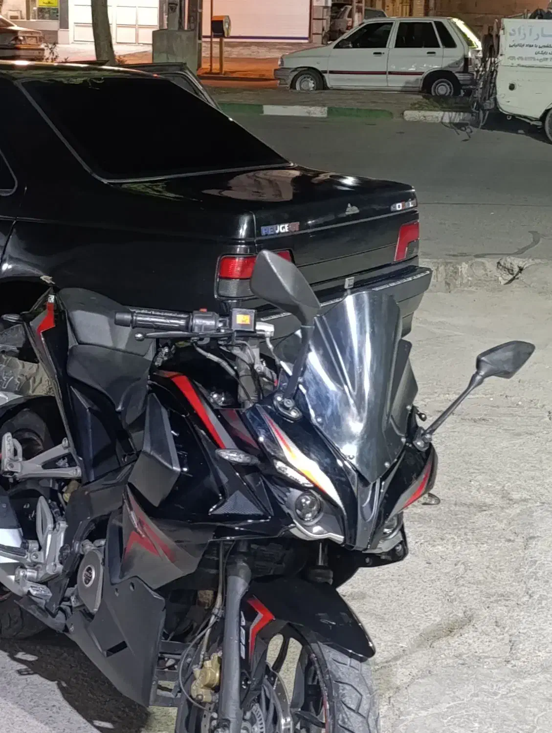 rs200|موتورسیکلت|قم, آزادگان|دیوار