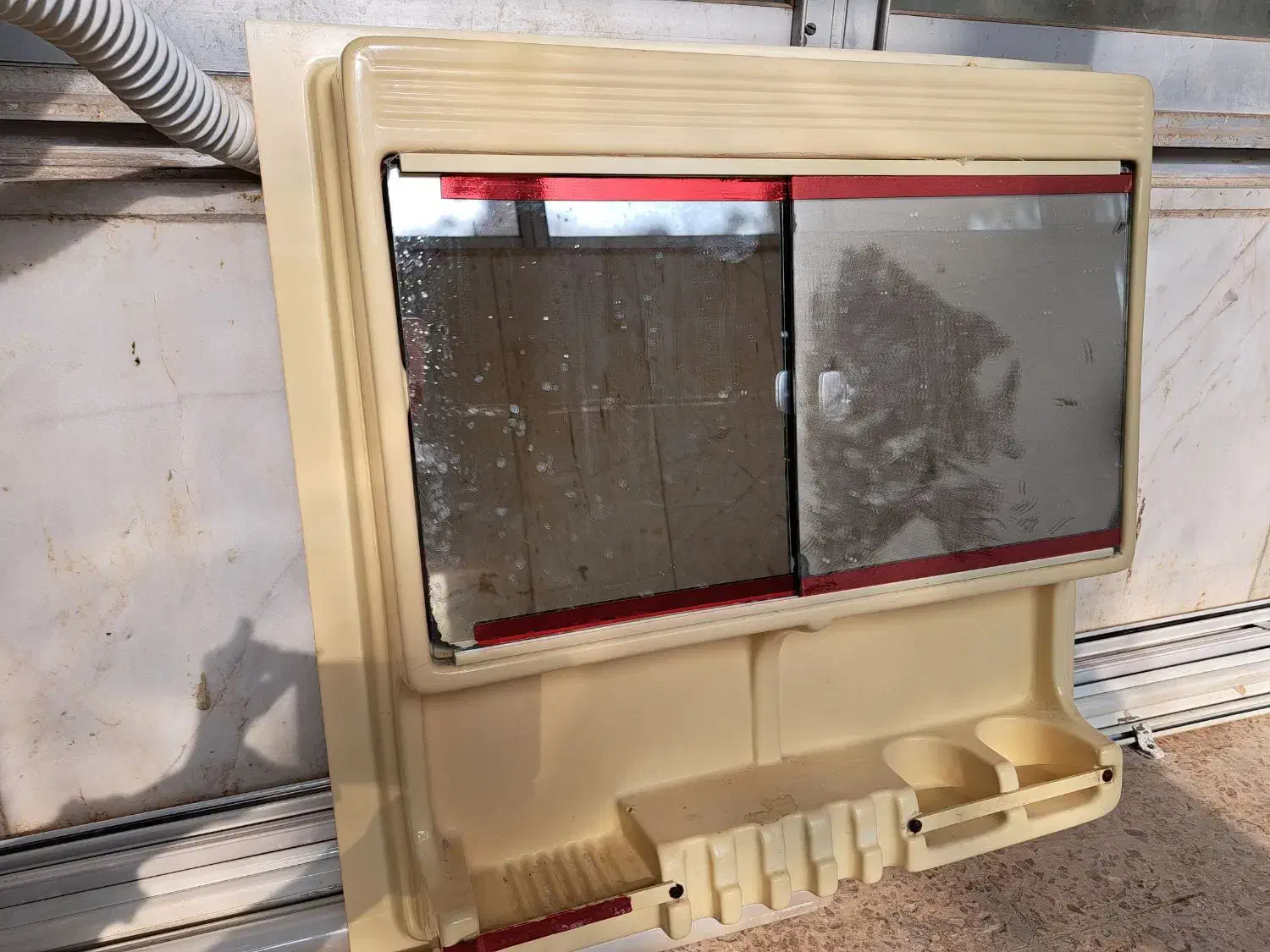 فروش روشویی با شیر و آینه|مصالح و تجهیزات ساختمان|سبزوار, عظیمیان|دیوار