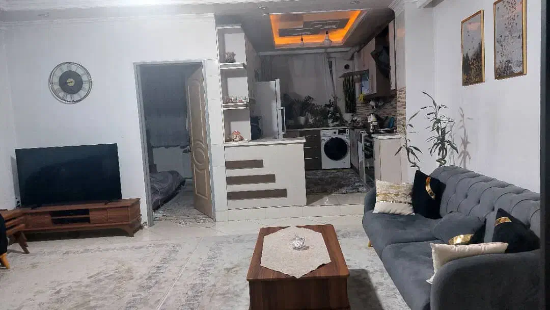 اپارتمان ۷۵ متری دوخواب طبقه سوم زرافشان|اجارهٔ آپارتمان|اسلامشهر, شهرک مصطفی خمینی|دیوار