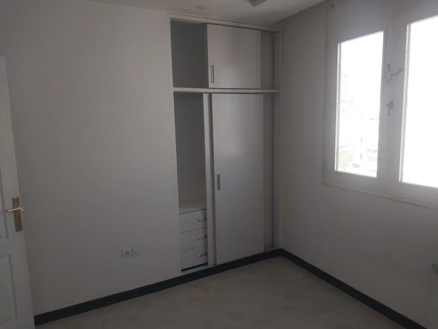 86متر فول امکانات اسکندری شکوفه