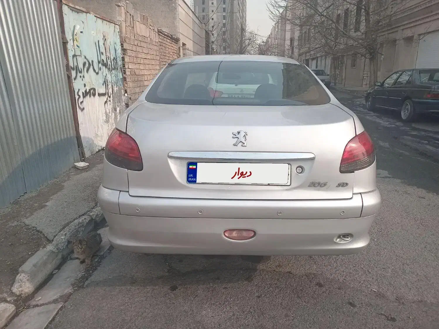 پژو۲۰۶ وی ۸، موتور بزرگ، شاسی سالم نقد واقساط|خودرو سواری و وانت|تهران, سردارجنگل|دیوار