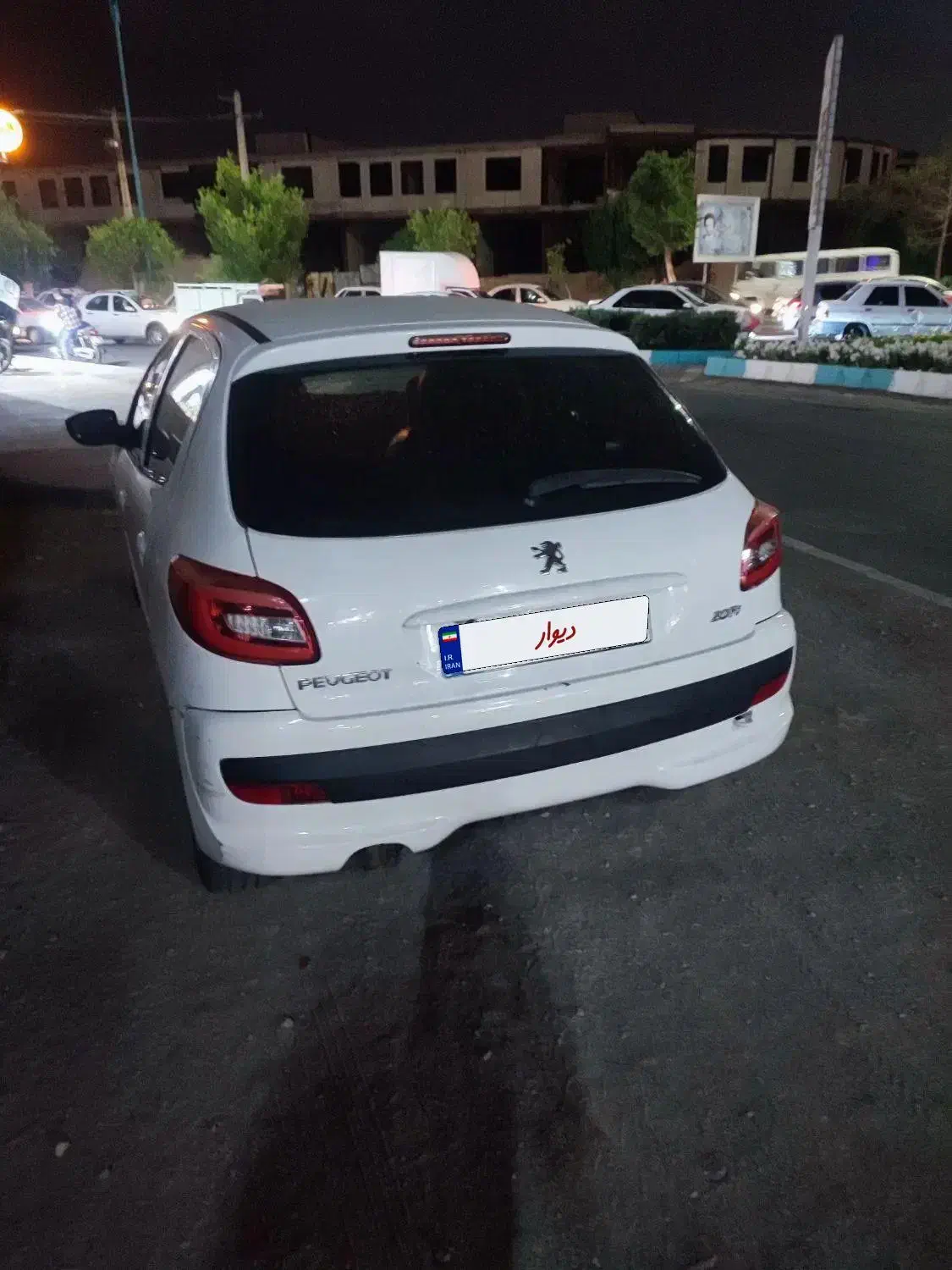 207|خودرو سواری و وانت|یزد, |دیوار