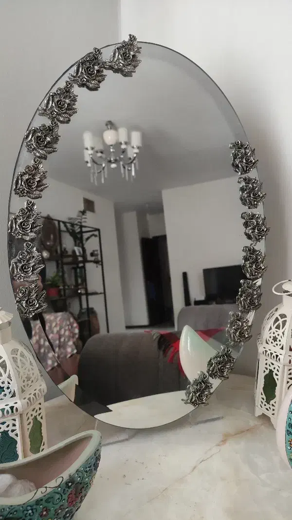 آینه و شمعدان|آینه|پردیس, فاز ۱۱|دیوار