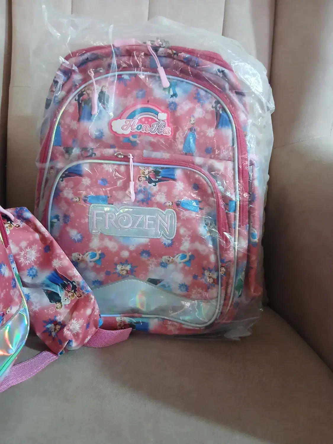 کیف مدرسه|کیف، کفش، کمربند|کهریزک, |دیوار