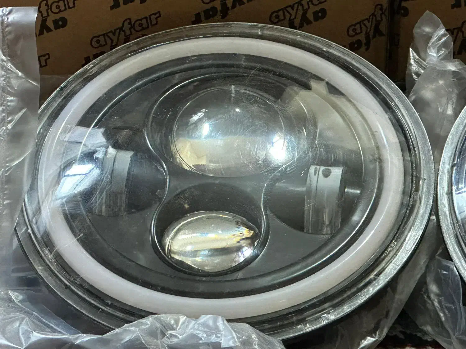 چراغ جلو طرح اف جی کروزی اصلی|قطعات یدکی و لوازم جانبی|شیراز, وصال|دیوار