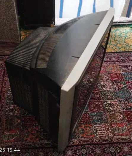 تلویزیون ۲۱ اینچ ال جی|تلویزیون و پروژکتور|جهرم, |دیوار