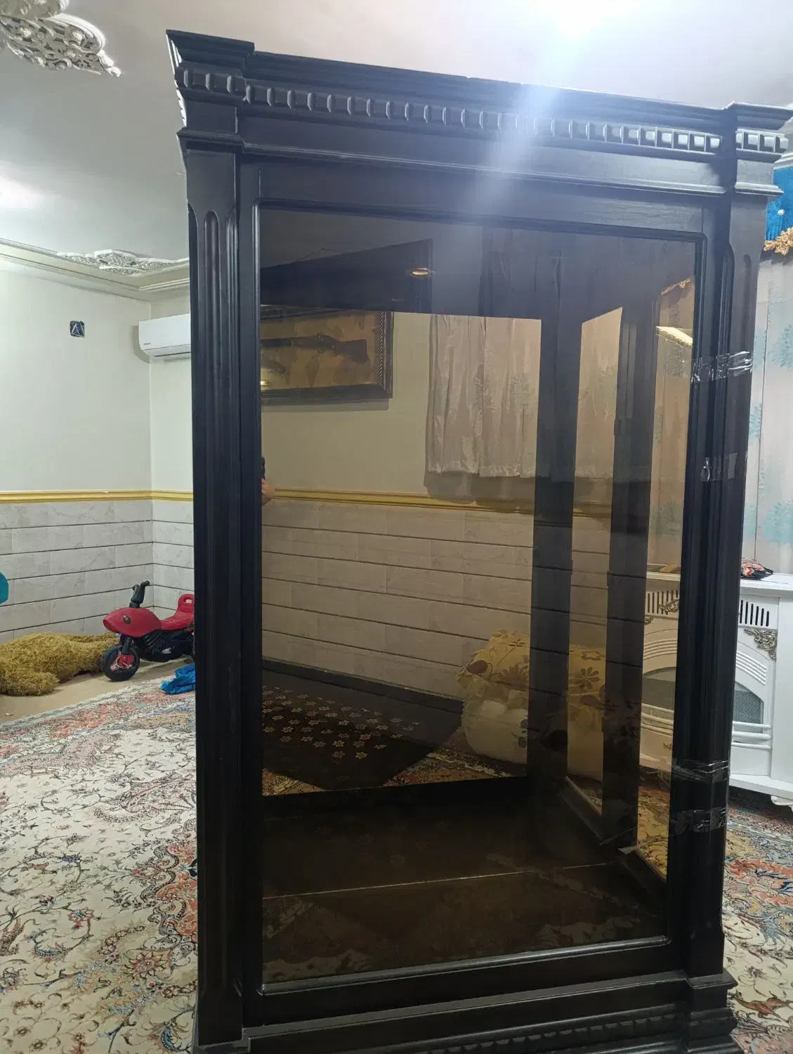 بوفه|بوفه، ویترین، کنسول|دوگنبدان, |دیوار