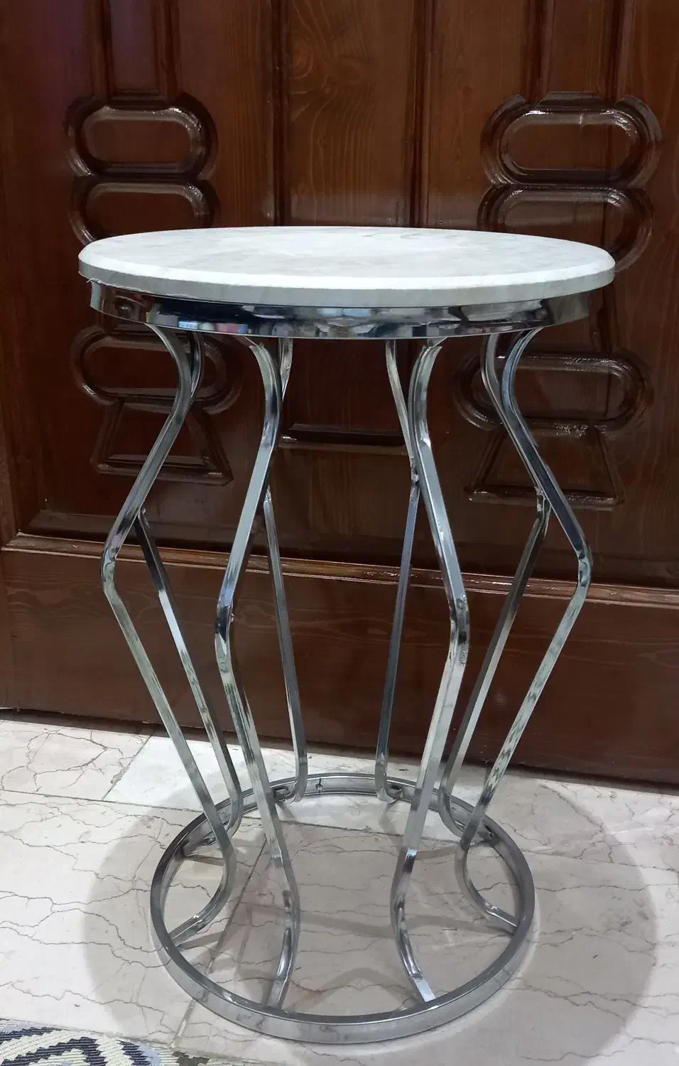 میز کنار سالنی|میز تلفن|تهران, آهنگران (سراسیاب دولاب)|دیوار