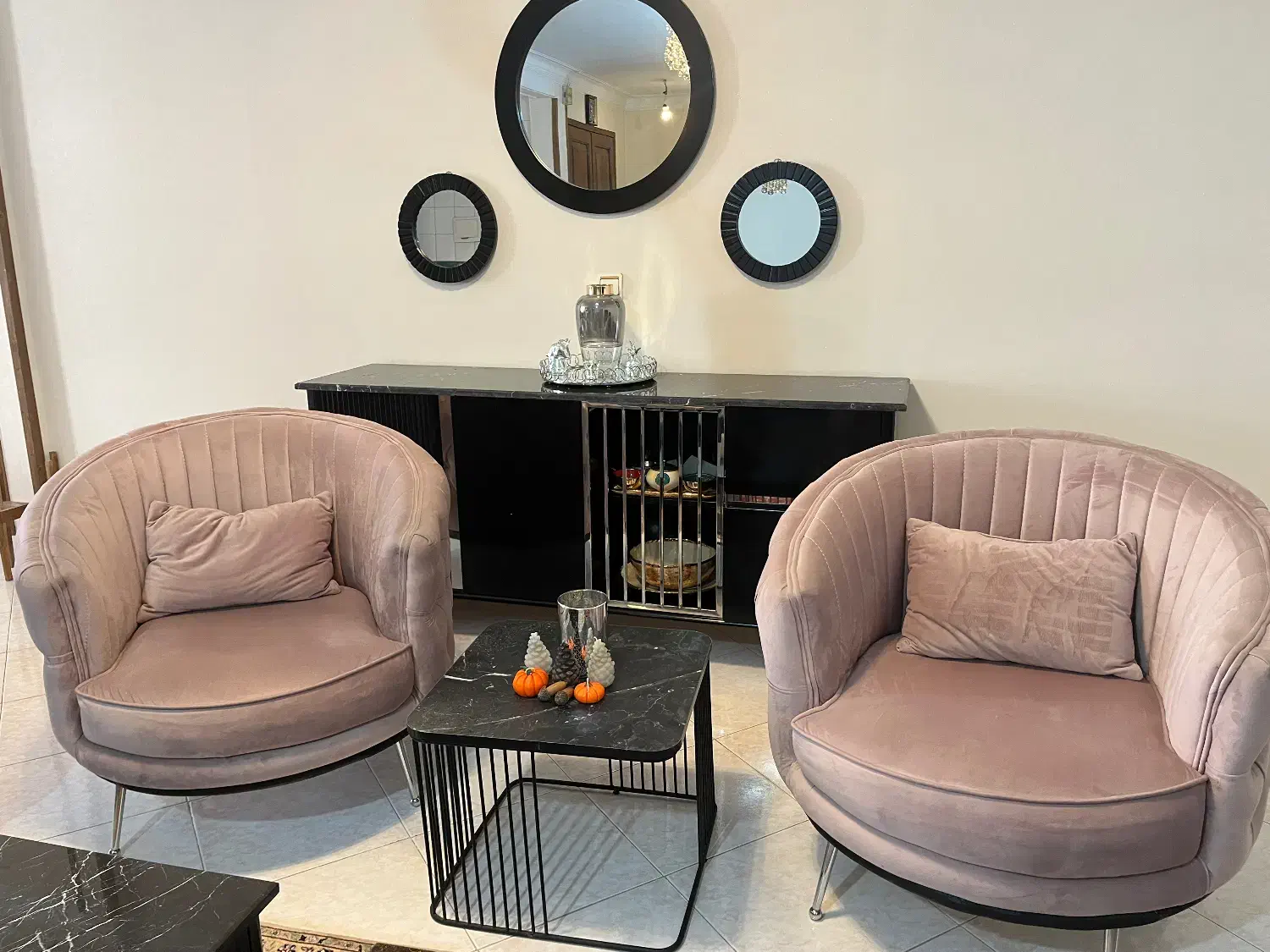 مبل ۸ نفره چستر  با میز جلو مبلی سنگ|مبلمان خانگی و میز عسلی|تهران, سعادت‌آباد|دیوار