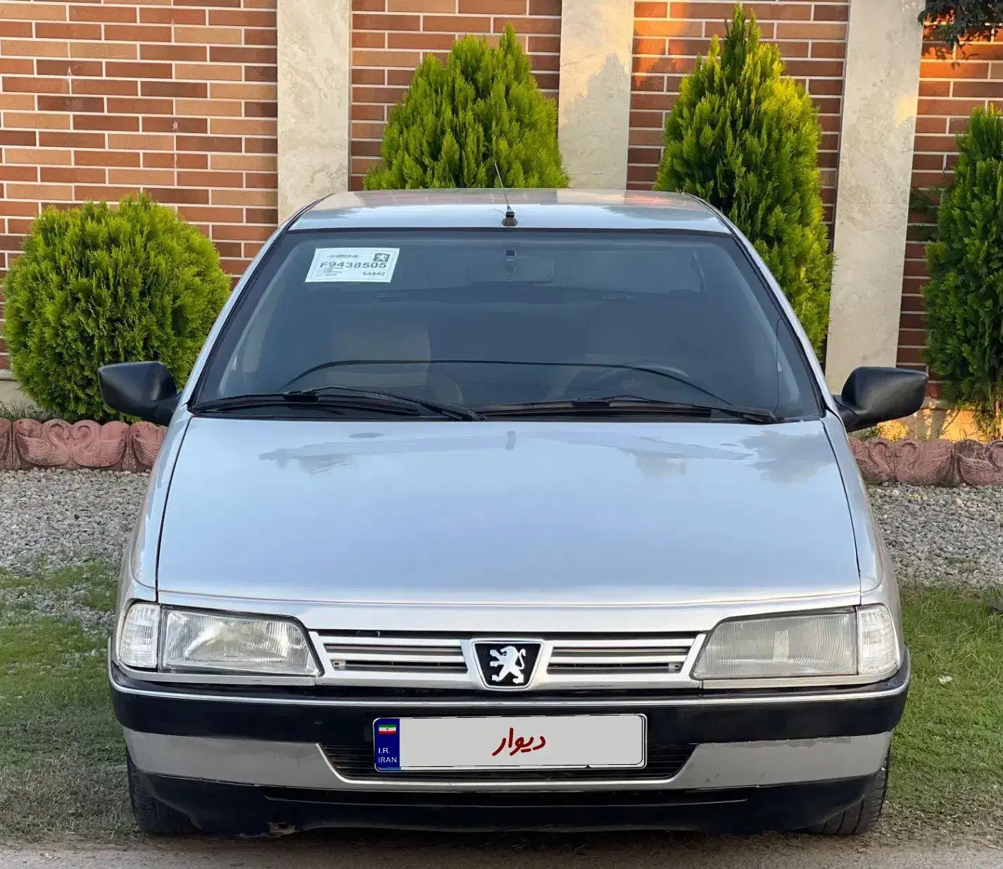 پژو ۴۰۵ مدل ۸۵ نقره ای متالیک|خودرو سواری و وانت|قائمشهر, |دیوار