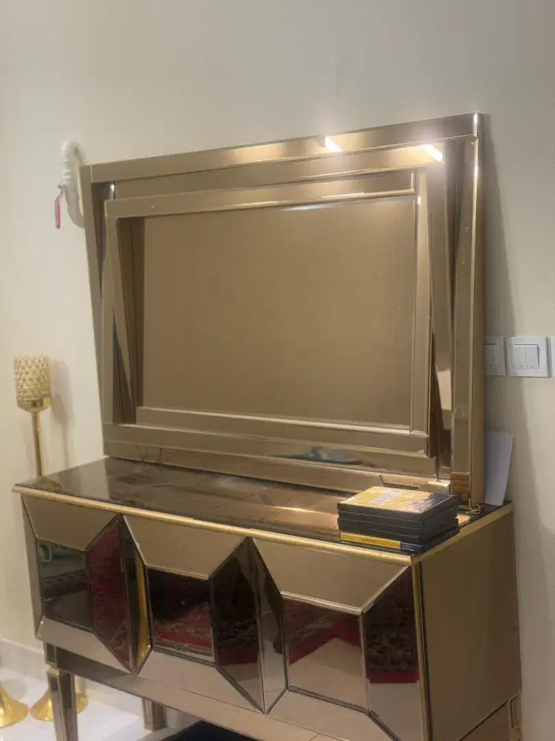 آیینه کنسول|بوفه، ویترین، کنسول|اراک, |دیوار