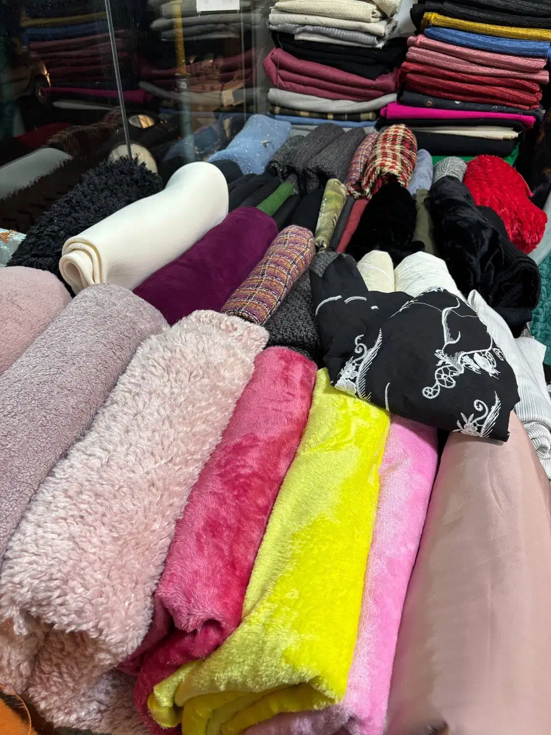 فروش انواع پارچه به صورت کیلویی|لباس|تبریز, |دیوار