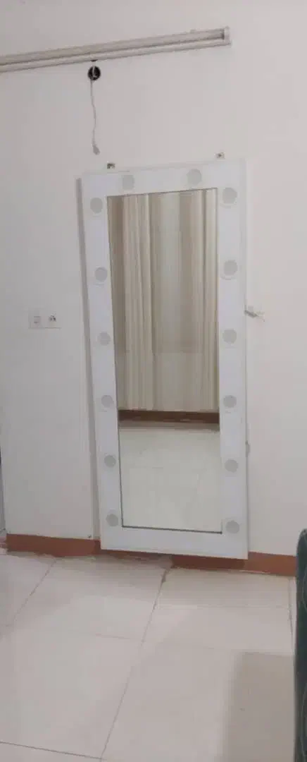 آینه قدی چراغ دار 5میلیون|آینه|میناب, |دیوار