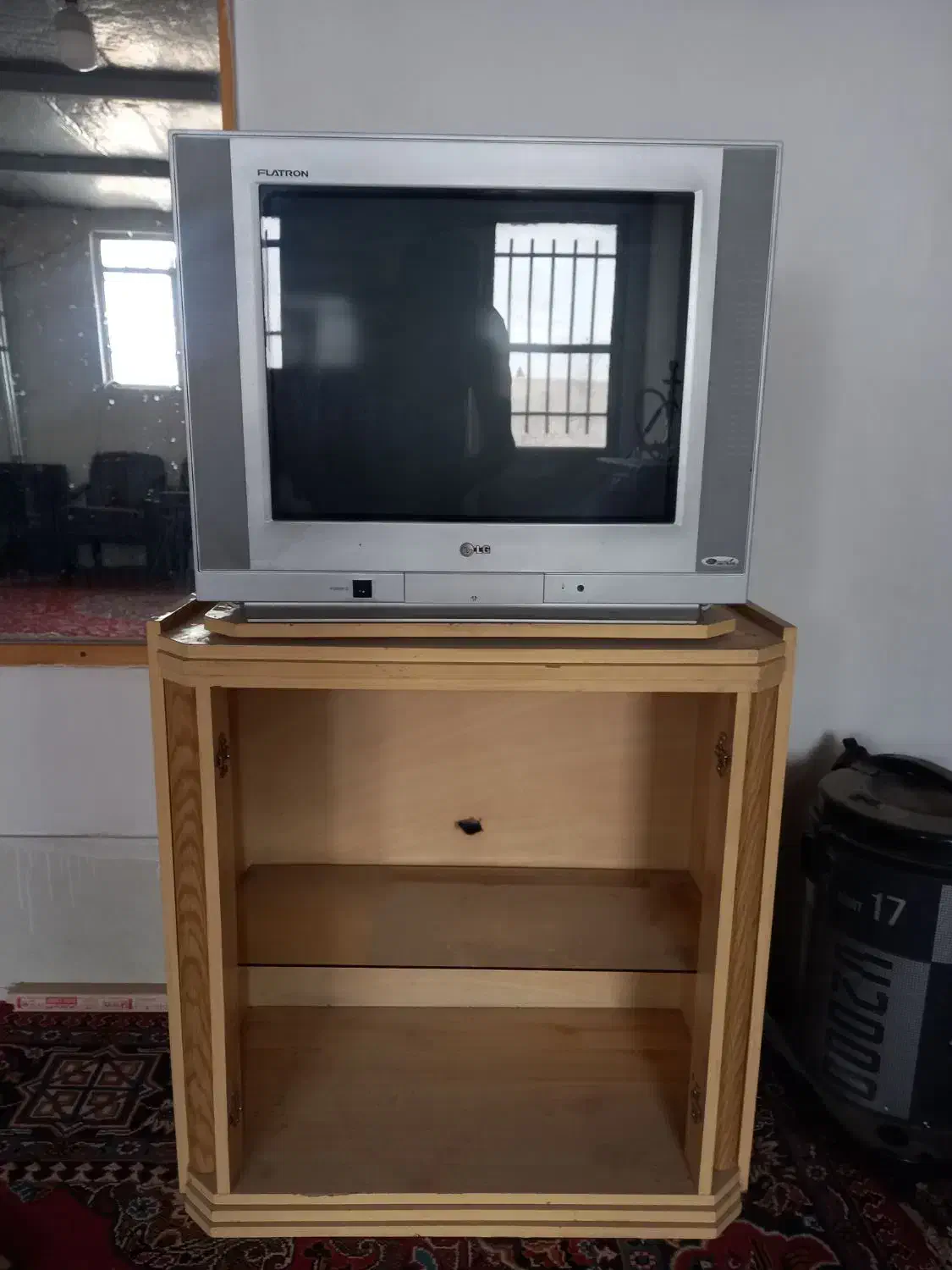 تلویزیون ال جی سالم|تلویزیون و پروژکتور|اصفهان, دارک|دیوار