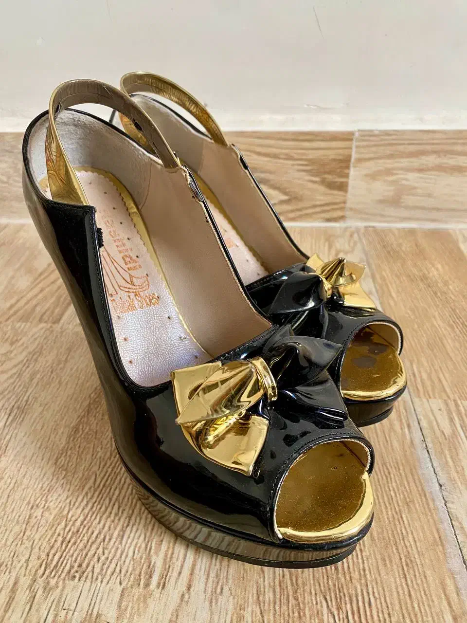 دوعدد کفش مجلسی زنانه هر دو سایز ۴۰|کیف، کفش، کمربند|اردبیل, |دیوار