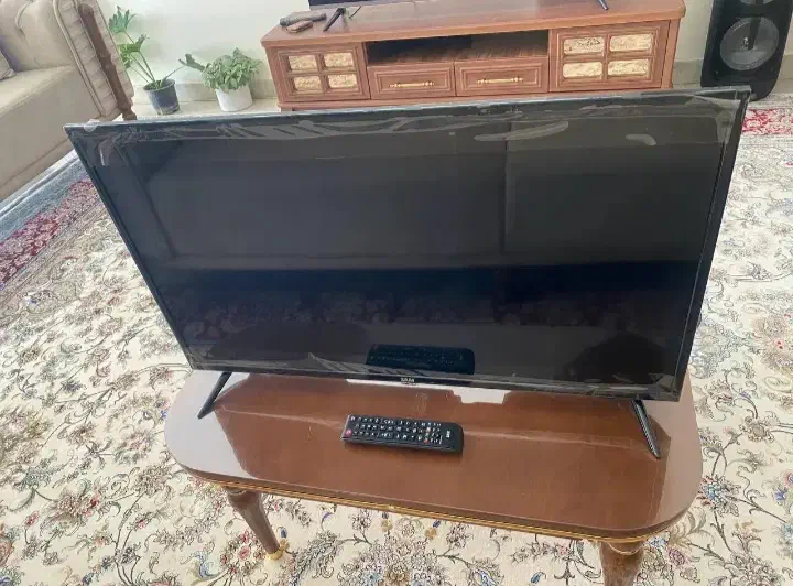 تلویزیون ۳۲ سام|تلویزیون و پروژکتور|اسدآباد, |دیوار