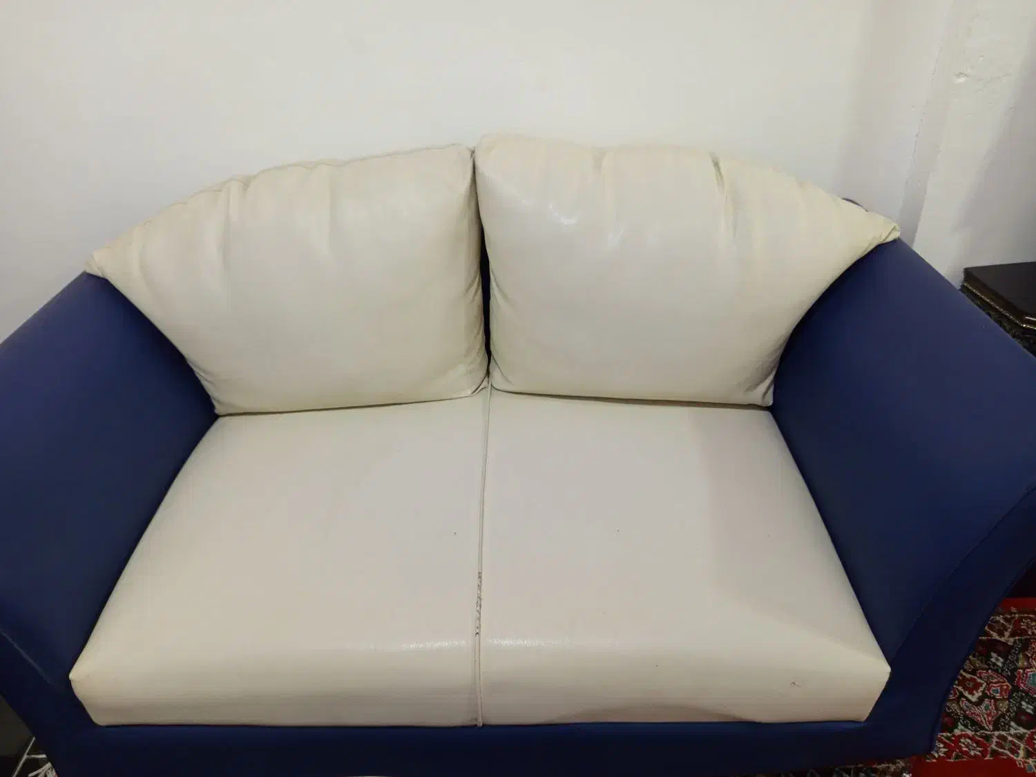 مبل ۷ نفره سالم|مبلمان خانگی و میز عسلی|رشت, فرزانه|دیوار