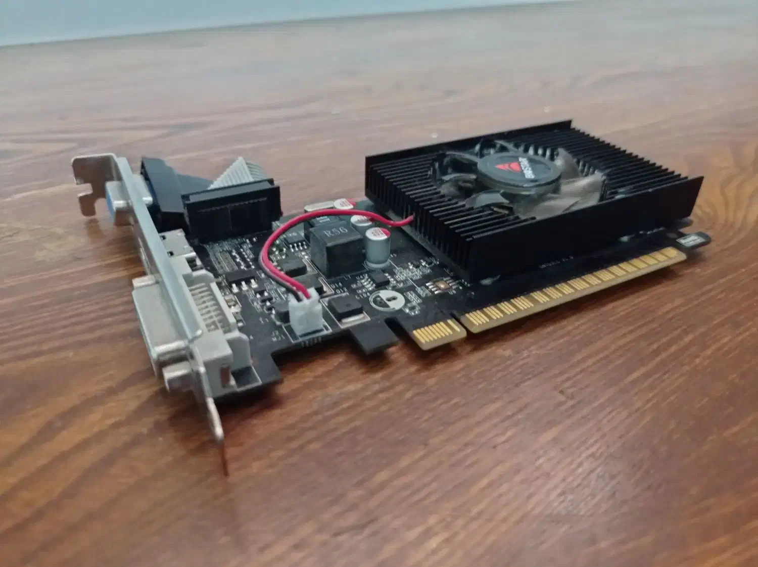 کارت گرافیک ۲ گیگ زیر قیمت(ارسال به شیراز هم دارم)|قطعات و لوازم جانبی رایانه|کازرون, |دیوار