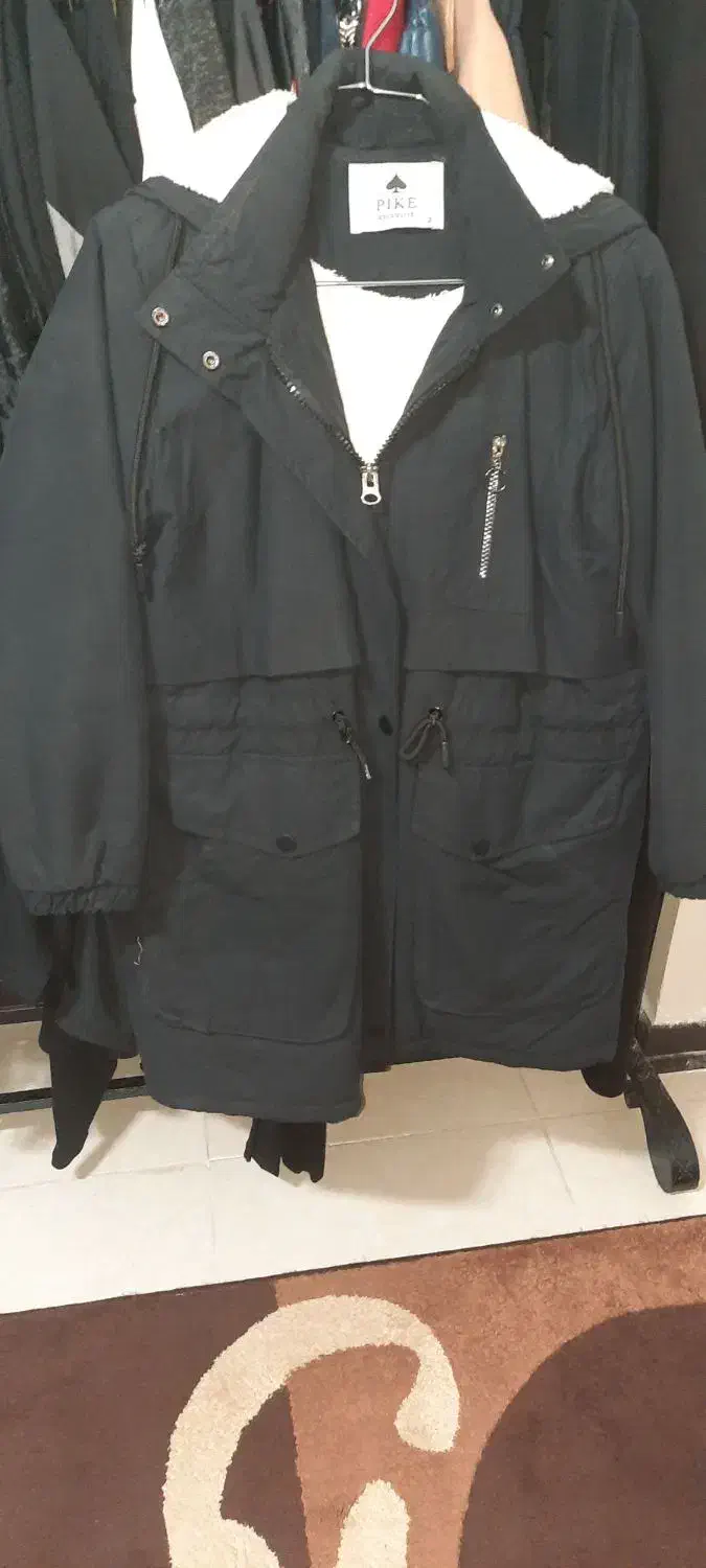 لباس|لباس|شاهین‌شهر, خانه کارگر|دیوار