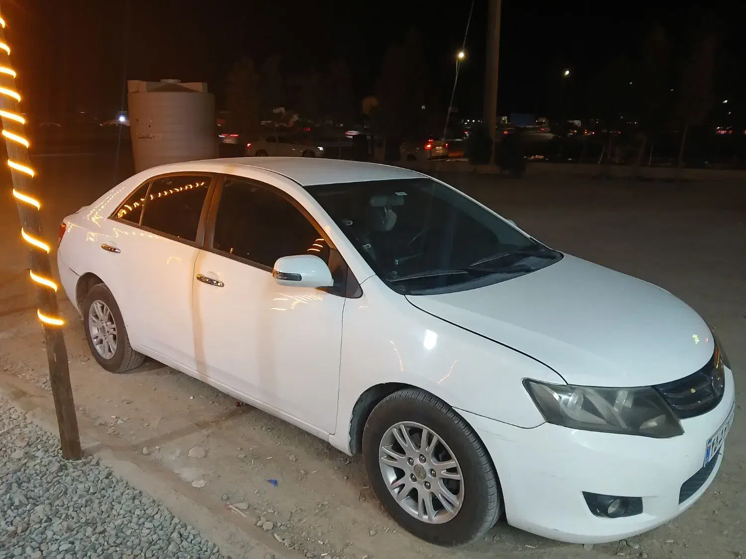 خودرو آرویو مدل ۹۴ سفید اتومات|خودرو سواری و وانت|اصفهان, لاله|دیوار