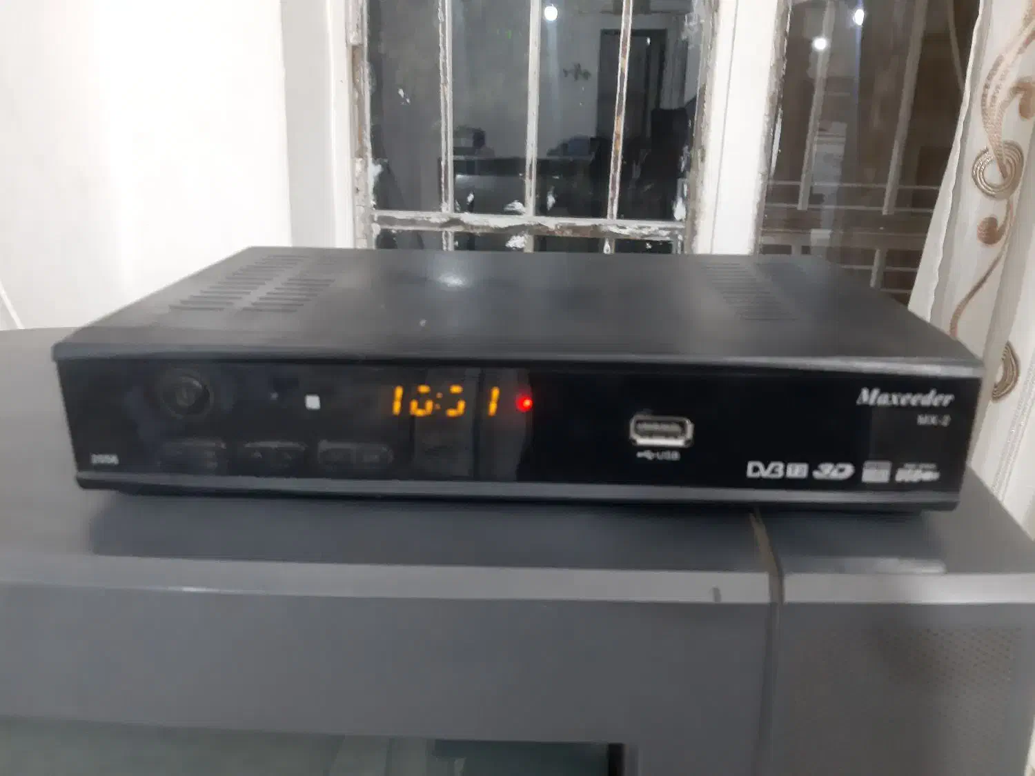 تلویزیون 21اینچ|تلویزیون و پروژکتور|سبزوار, چهارراه فرودگاه|دیوار