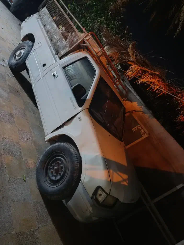 نیسان شوکا دوگانه کارخانه بدون رنگ|خودرو سواری و وانت|میناب, |دیوار