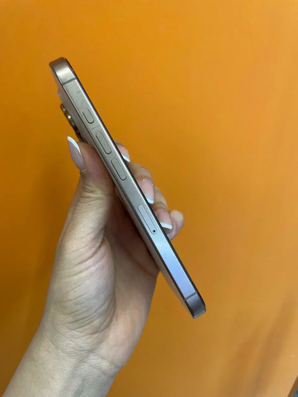 ۱۶ پرو اقساطی تا ۱۰۰ تومن بدون پیش پرداخت|موبایل|اصفهان, باغ زرشک|دیوار