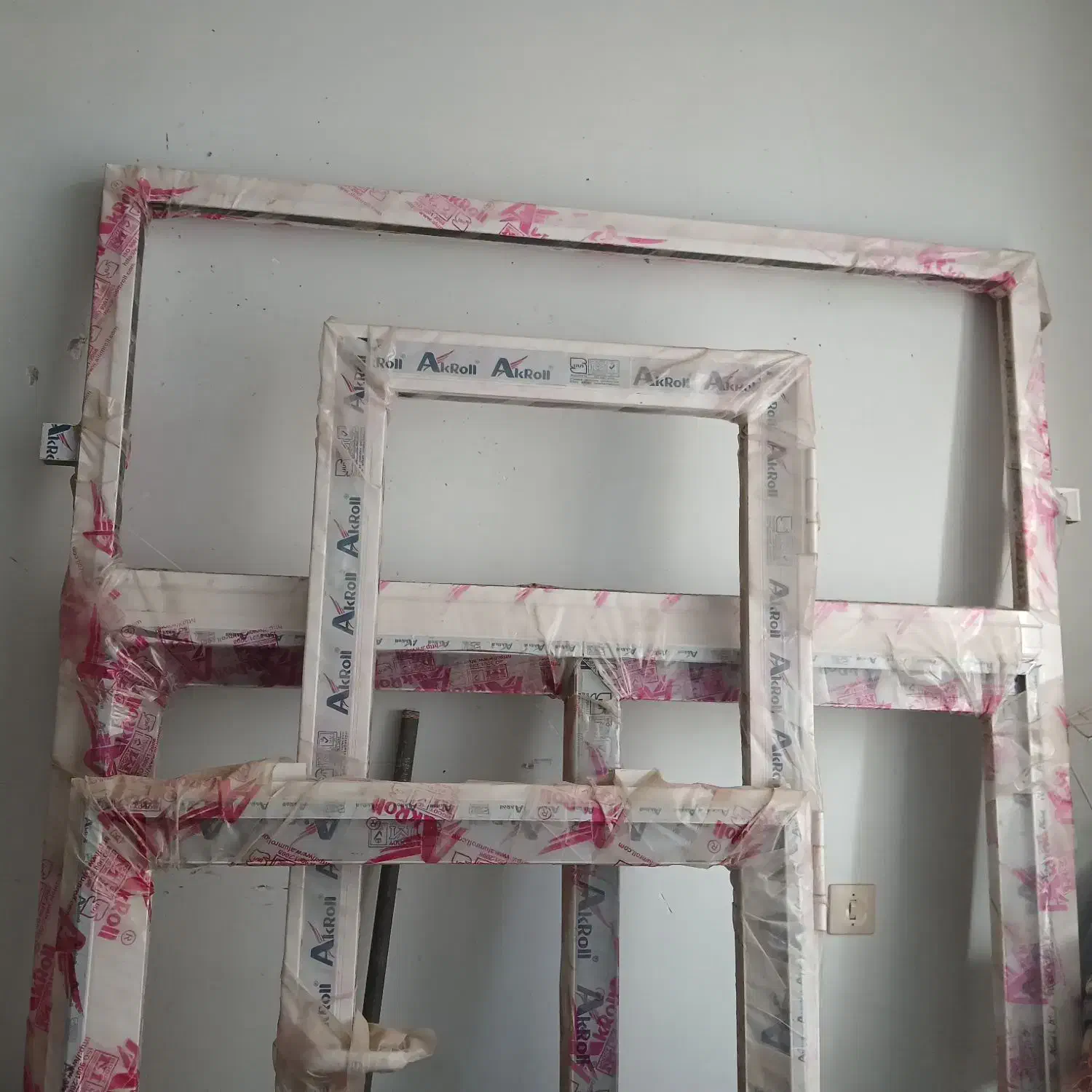 درو پنجره نو الومینیوم اکرول|مصالح و تجهیزات ساختمان|فلاورجان, |دیوار