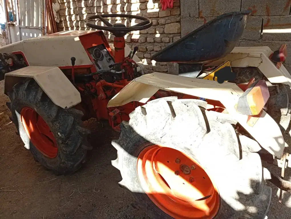 فروش یک دستگاه تراکتور باغی گلدانی|خودرو سنگین|ارسنجان, |دیوار