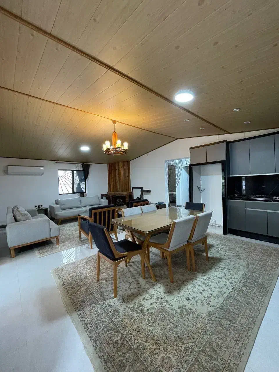 ویلاباغ۲۵۰م مبله سندرسمی فروش به علت مهاجرت|فروش خانه و ویلا|ایزدشهر, |دیوار