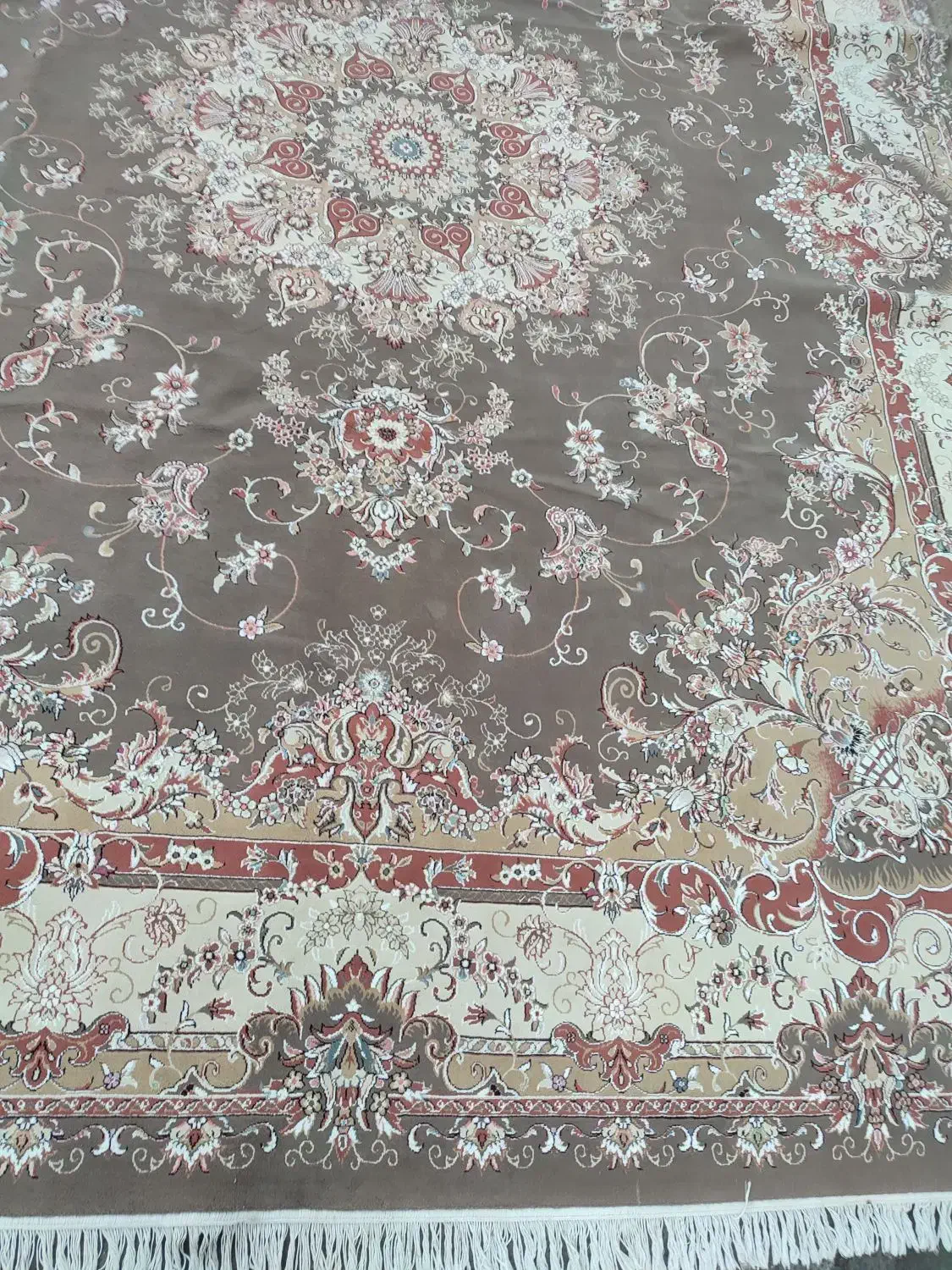 یک تخته فرش ۱۲ متری نقشه جدید گردویی|فرش|قم, نیروگاه|دیوار