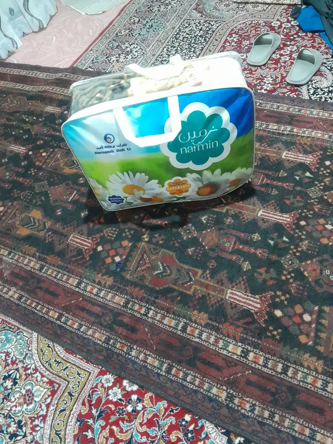 قالیچه وپتوگلبافت دولایه نووسالم وشیک سلطنتیه قدیم|فرش|زابل, |دیوار