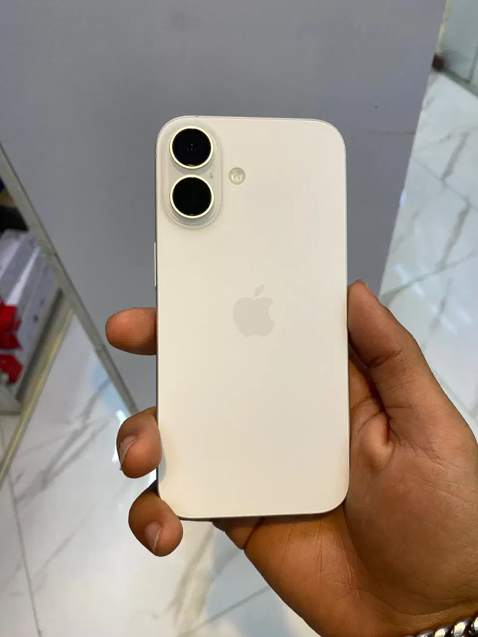 آیفون ۱۶ نرمال ۱۲۸گیگ دوسیم باتری۱۰۰٪ بدون نقطه|موبایل|کیش, |دیوار