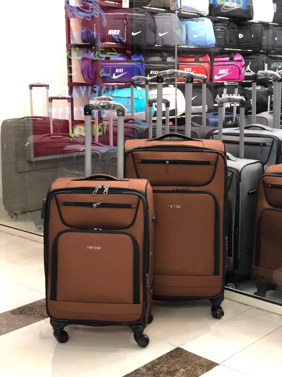 چمدان (پارچه ریپس خارجی) ارسال فوری و رایگان|کیف، کفش، کمربند|مشهد, عیدگاه|دیوار